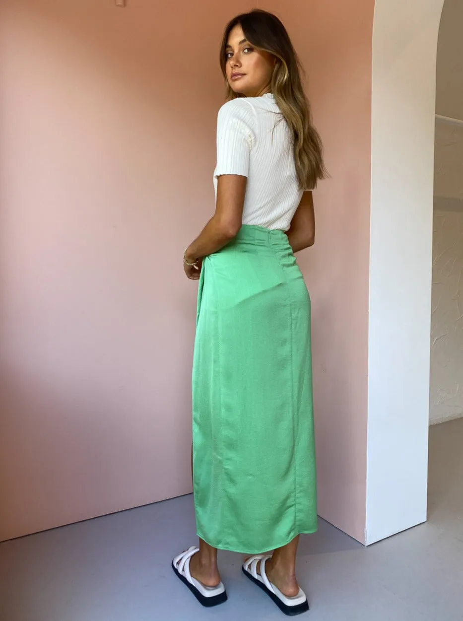 Anna Quan Eryn Skirt in Apple
