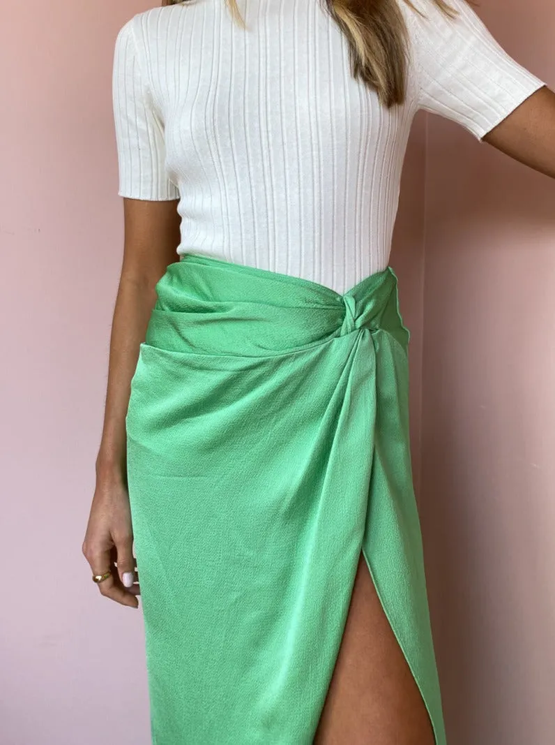 Anna Quan Eryn Skirt in Apple