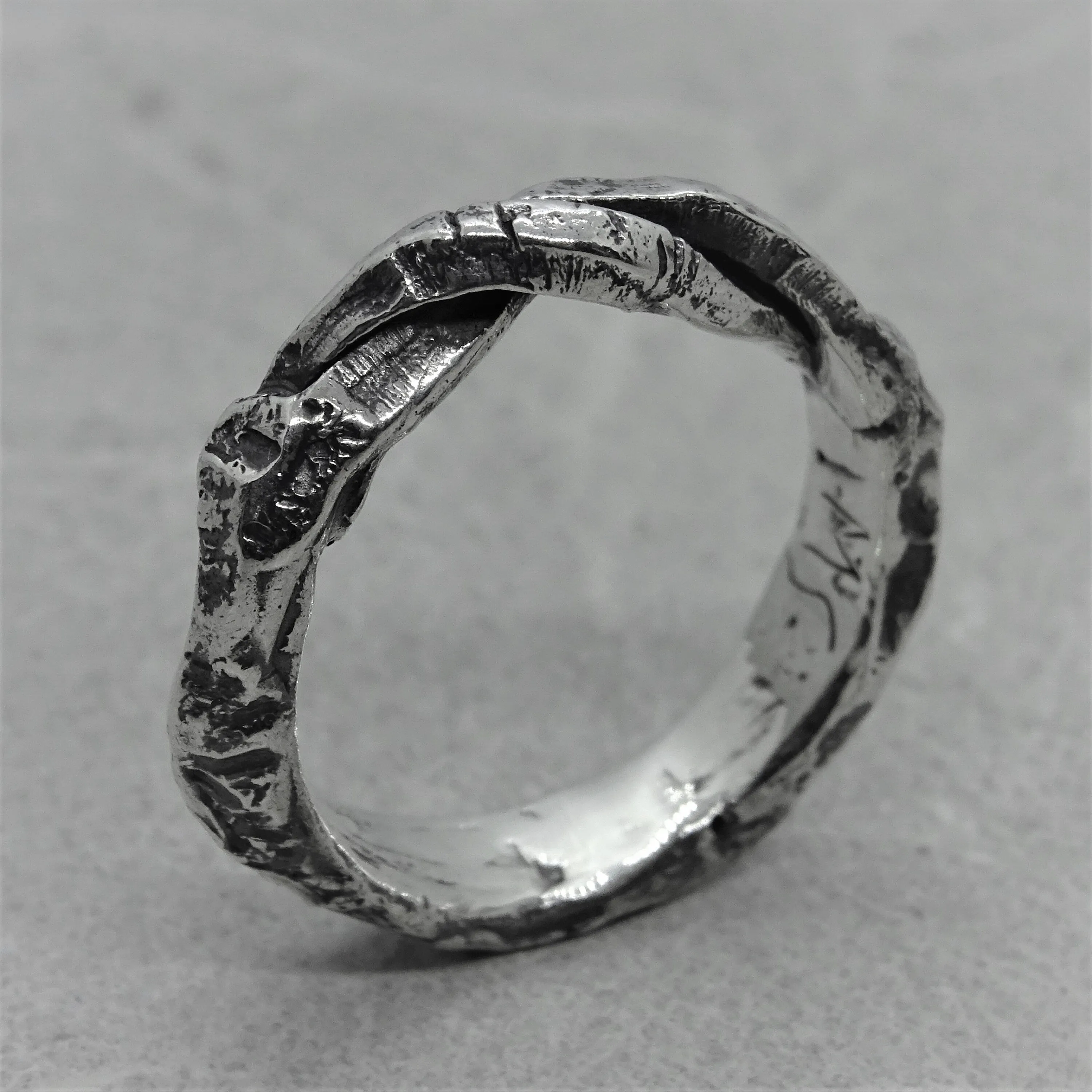 Twist ring