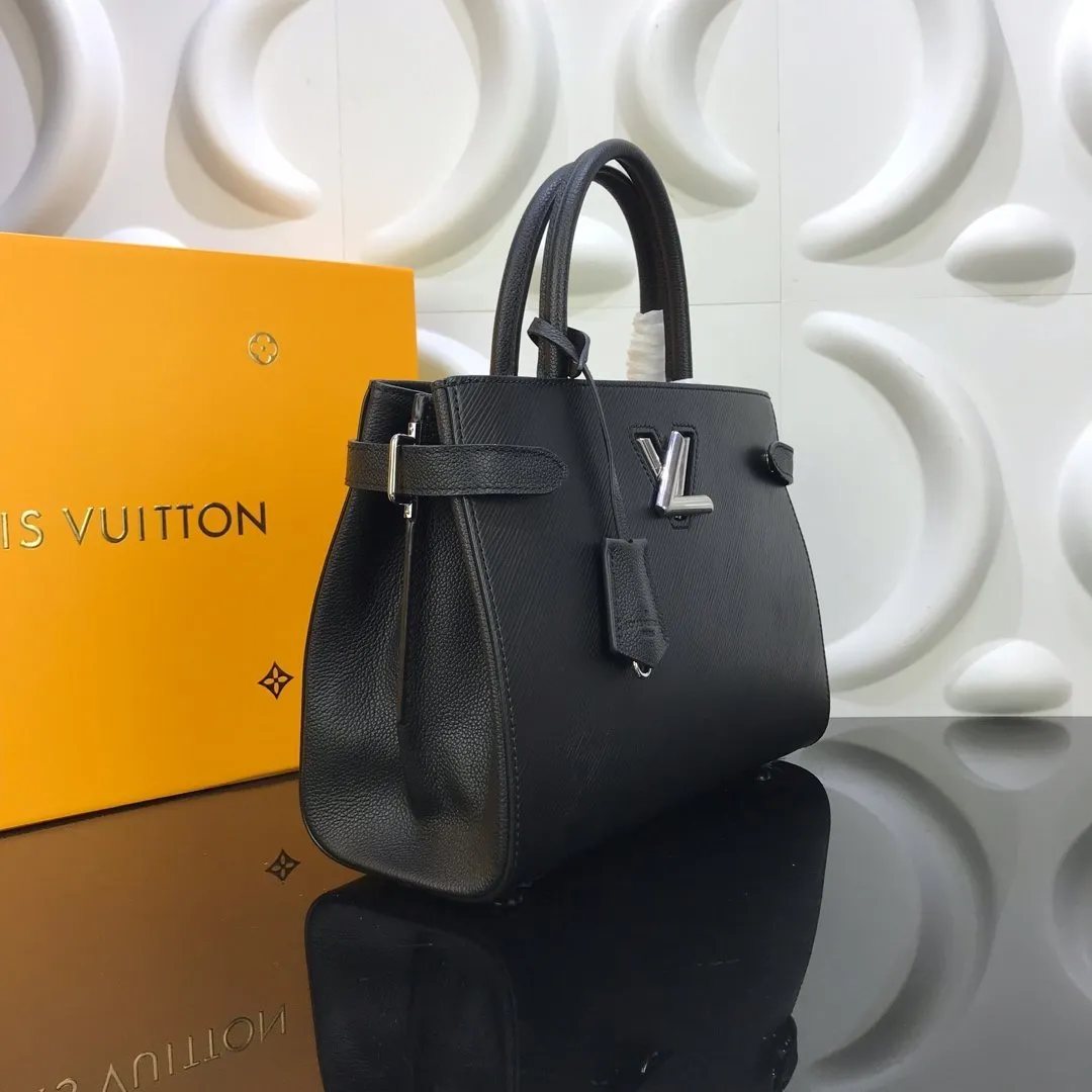 Twist Tote