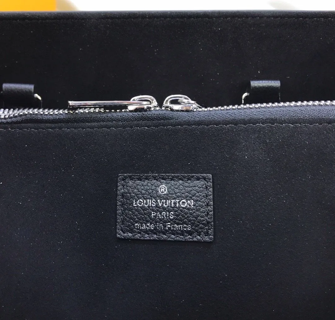 Twist Tote