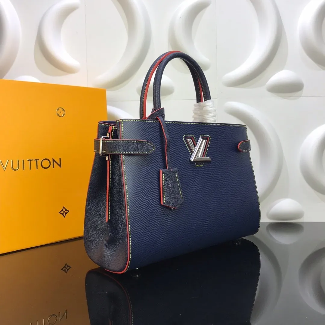 Twist Tote