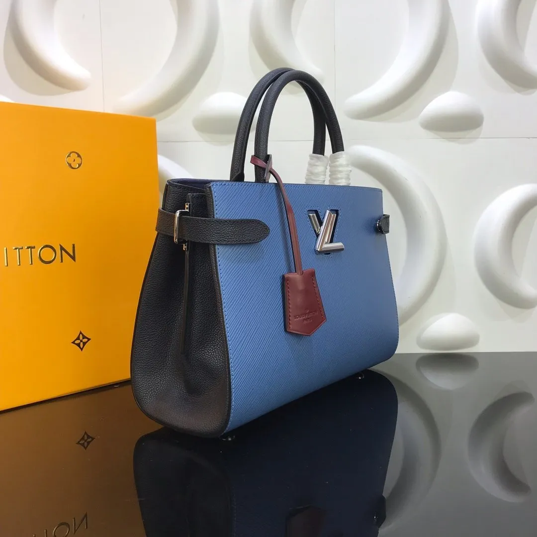 Twist Tote