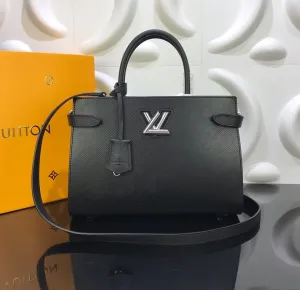 Twist Tote