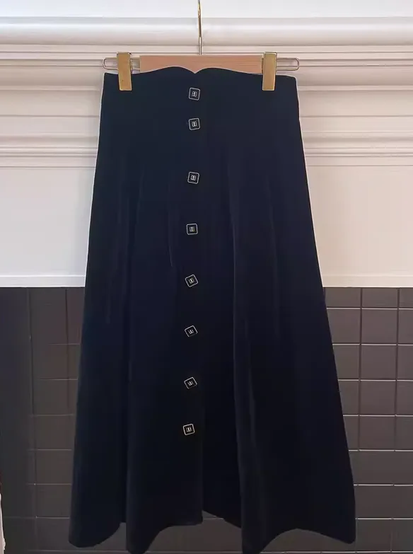 Velvet Black Twist Knit Love French Skirt